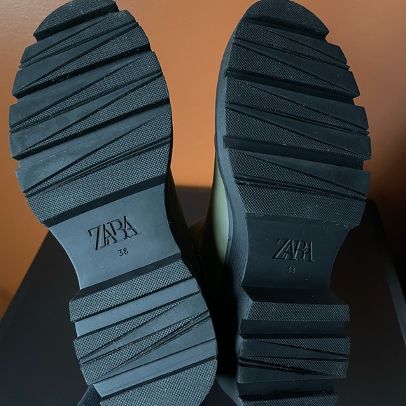 Zara Ankle Boots. Size 38 - Picture 4 of 4